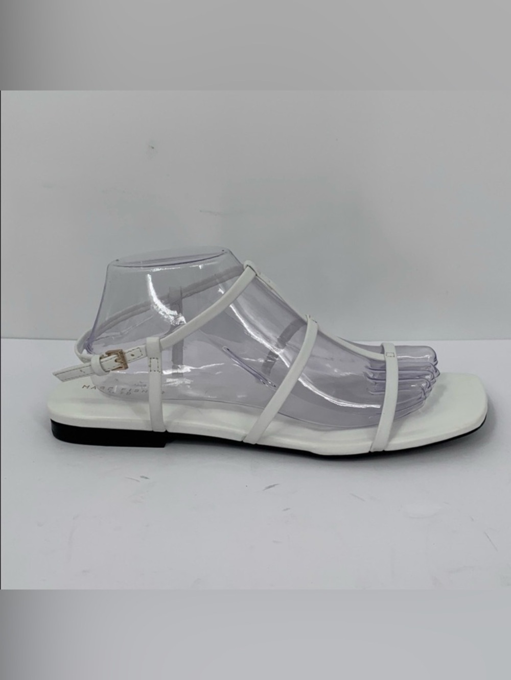Marc Fisher Marris strappy flat sandal shoe white vegan buckle square toe new 9